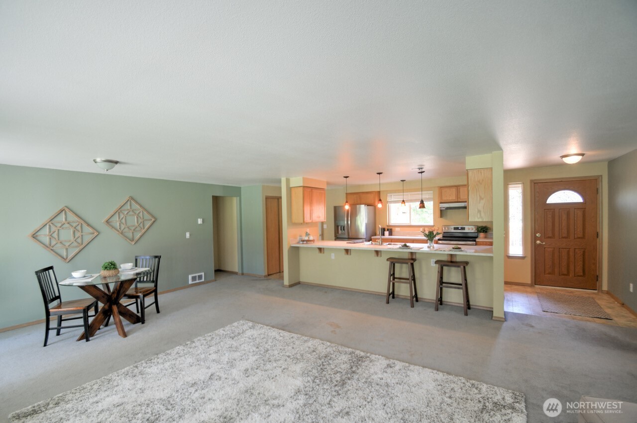 8910 Hunter Point Road Northwest Olympia, WA 98502 - Photo 5 of 31