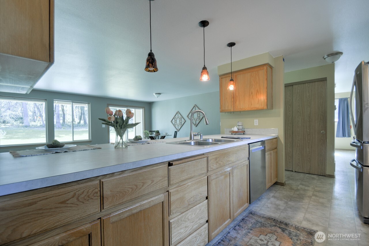 8910 Hunter Point Road Northwest Olympia, WA 98502 - Photo 10 of 31