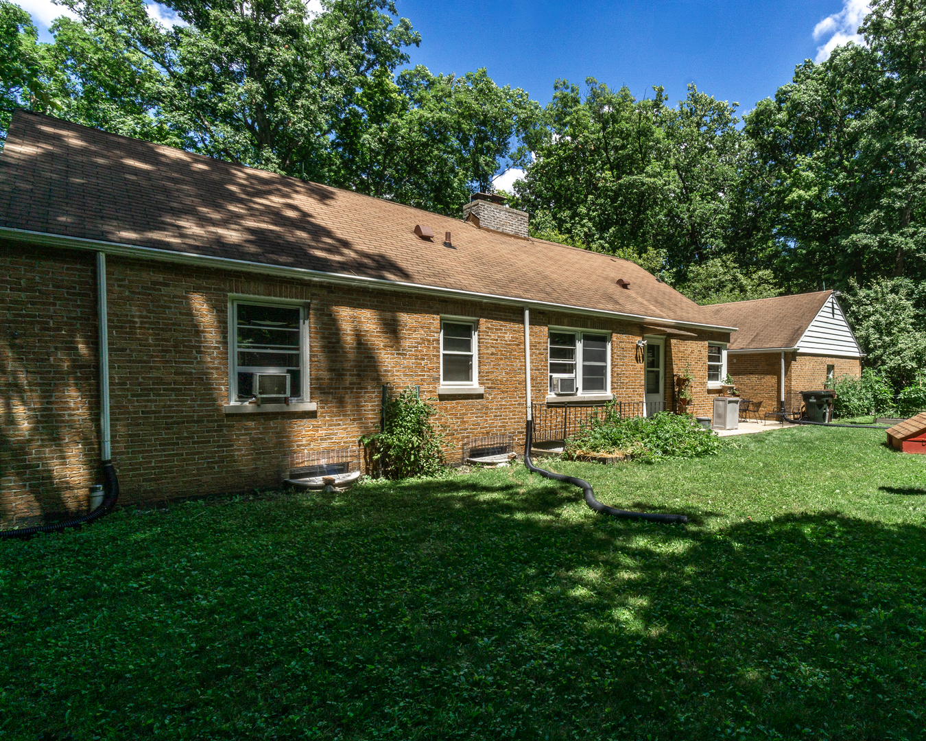5415 West Pauling Road Monee, IL 60449 - Photo 3 of 17 a front view of a house with a yard