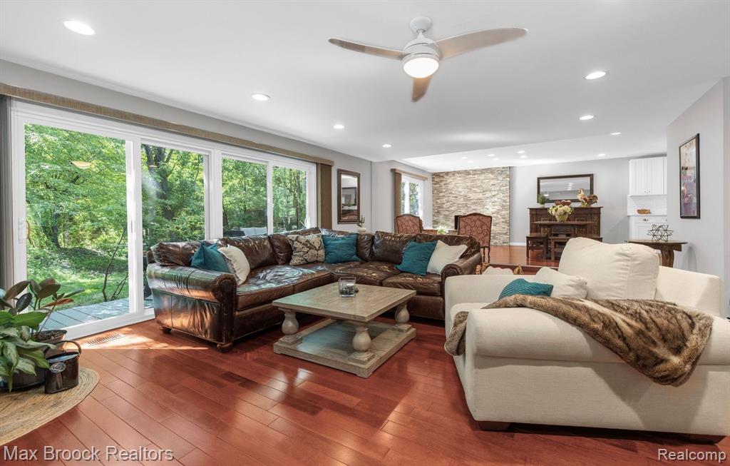 31084 Rivers Edge Court Beverly Hills, MI 48025 - Photo 6 of 33