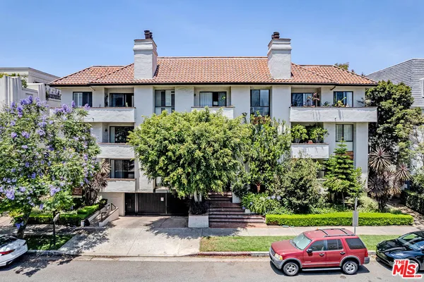 $960,000 | 11755 Montana Avenue, Unit 306, Los Angeles, CA 90049