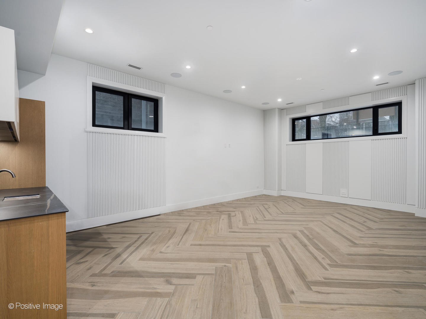 1216 West George Street Chicago, IL 60657 - Photo 29 of 42 a view of empty room with wooden floor