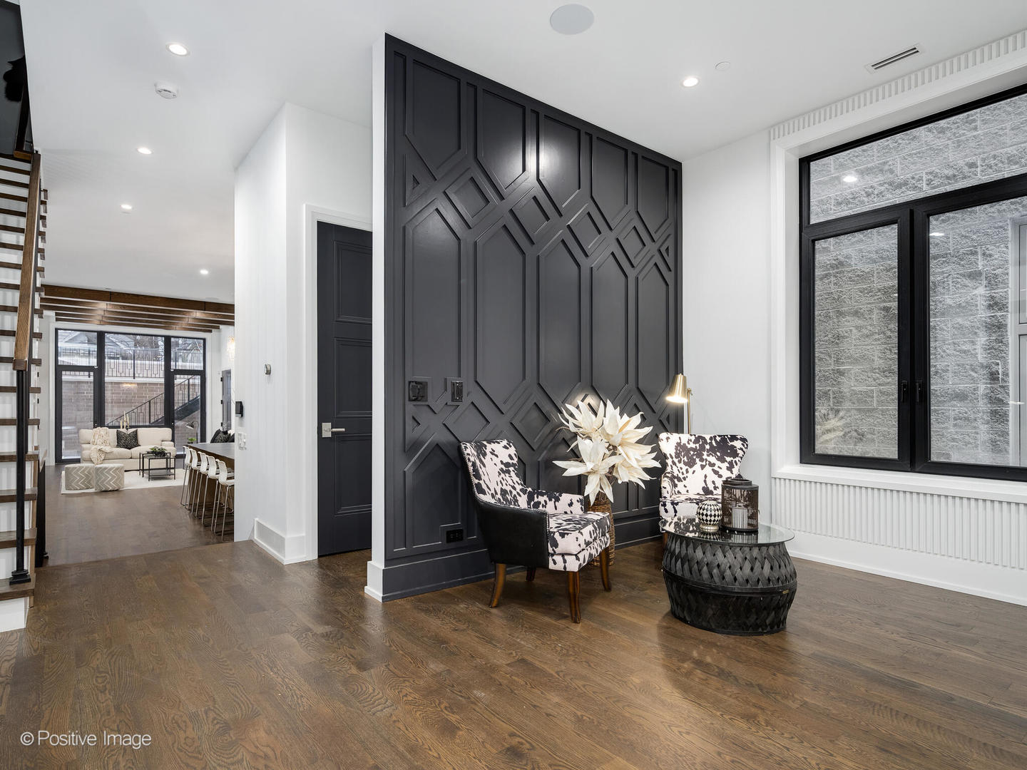 1216 West George Street Chicago, IL 60657 - Photo 6 of 42 a living room with furniture and flowers