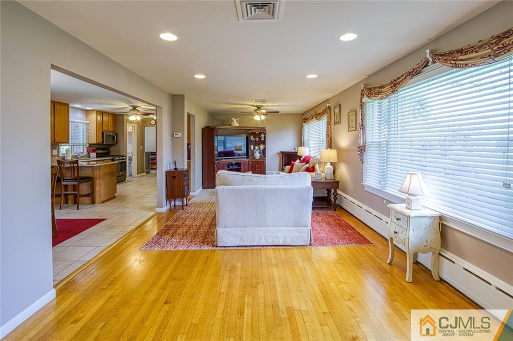 376 Old Stage Road East Brunswick, NJ 08816 - Photo 20 of 53 Gallery Image 20