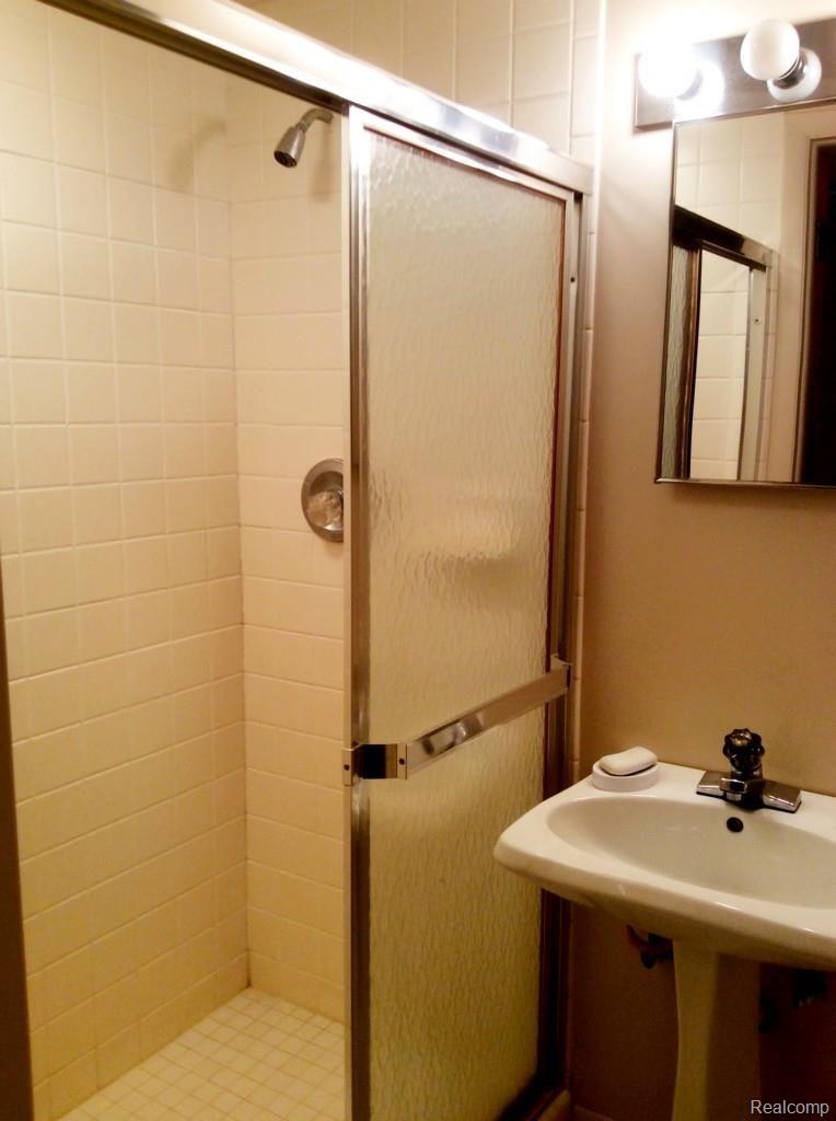 44408 Brookside Road Plymouth, MI 48170 - Photo 11 of 21 FullSizeRender 18.jpg