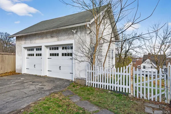 $568,000 | 104-108 Highland Avenue, Middletown, NY 10940