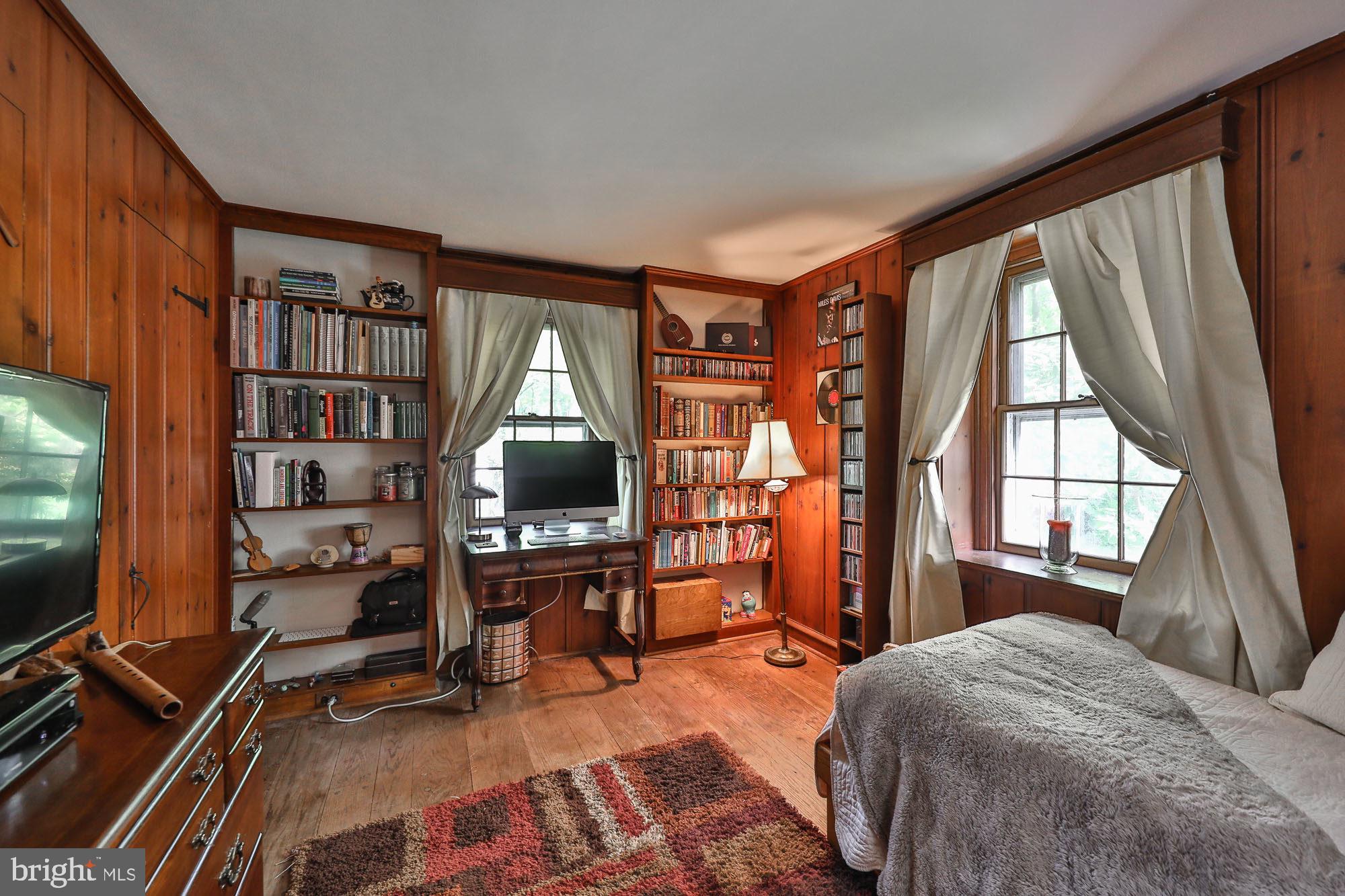1140 Kingsley Road Rydal, PA 19046 - Photo 16 of 38 1st Floor Bedroom/Den
