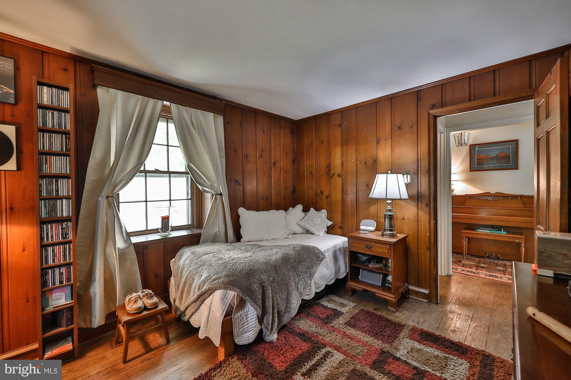 1140 Kingsley Road Rydal, PA 19046 - Photo 17 of 38 1st Floor Bedroom #4/Den