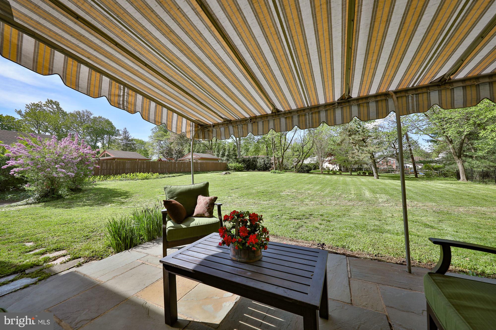 1140 Kingsley Road Rydal, PA 19046 - Photo 31 of 38 Back Patio