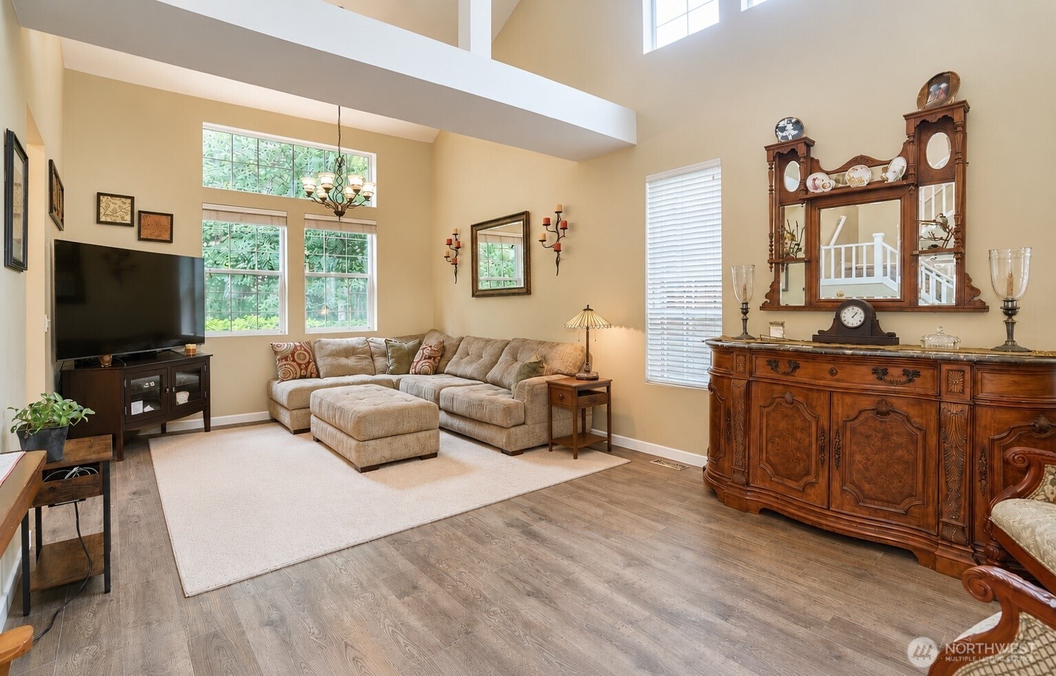 28091 Maple Ridge Way Southeast Maple Valley, WA 98038 - Photo 4 of 28 Gallery Image 4