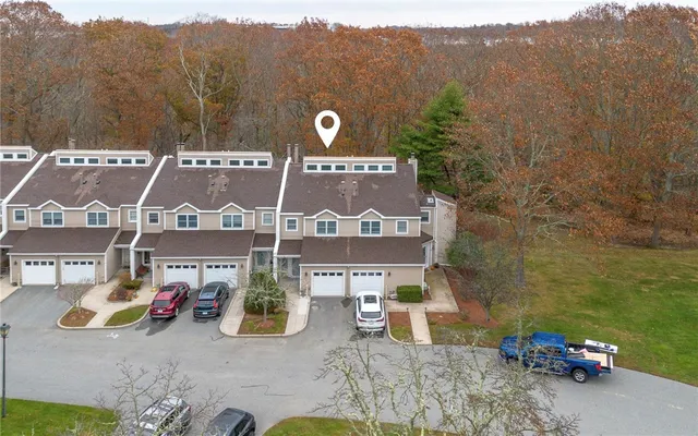 $439,000 | 37 Lawton Brook Lane, Portsmouth, RI 02871