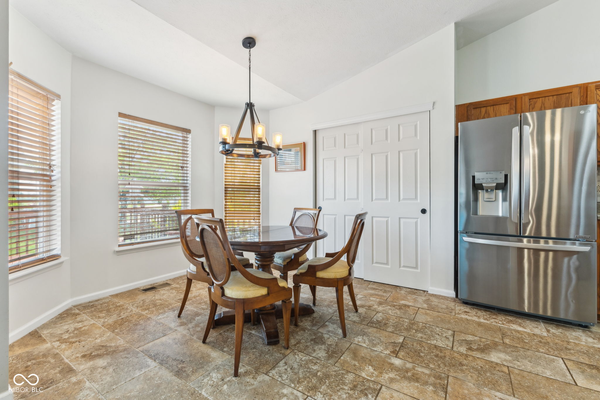 1105 Wild Ridge Boulevard Brownsburg, IN 46112 - Photo 11 of 36 Gallery Image 11