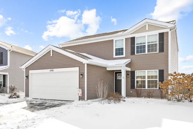 $429,900 | 1595 Bayberry Lane, Pingree Grove, IL 60140