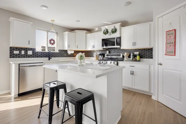 $429,900 | 1595 Bayberry Lane, Pingree Grove, IL 60140