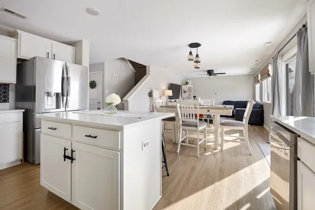 $429,900 | 1595 Bayberry Lane, Pingree Grove, IL 60140