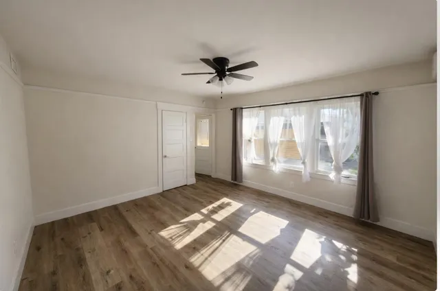 $2,395 | 1610 West 36th Place, Unit 1, Los Angeles, CA 90018