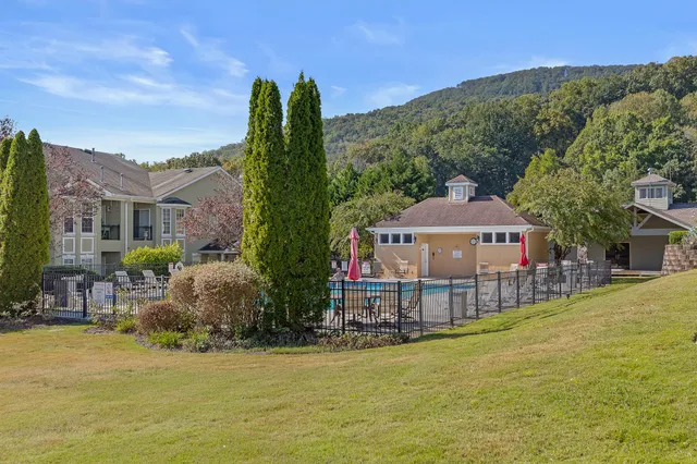 $369,000 | 1008 Renaissance Court, Chattanooga, TN 37419