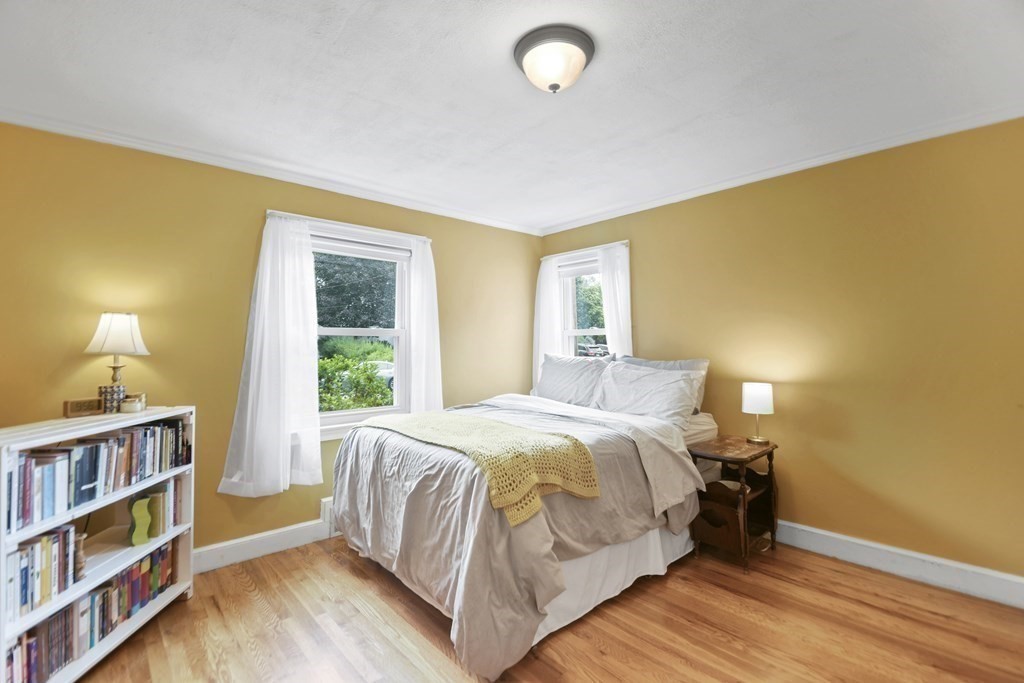 10 Cleveland Road Waltham, MA 02453 - Photo 14 of 31 Gallery Image 14