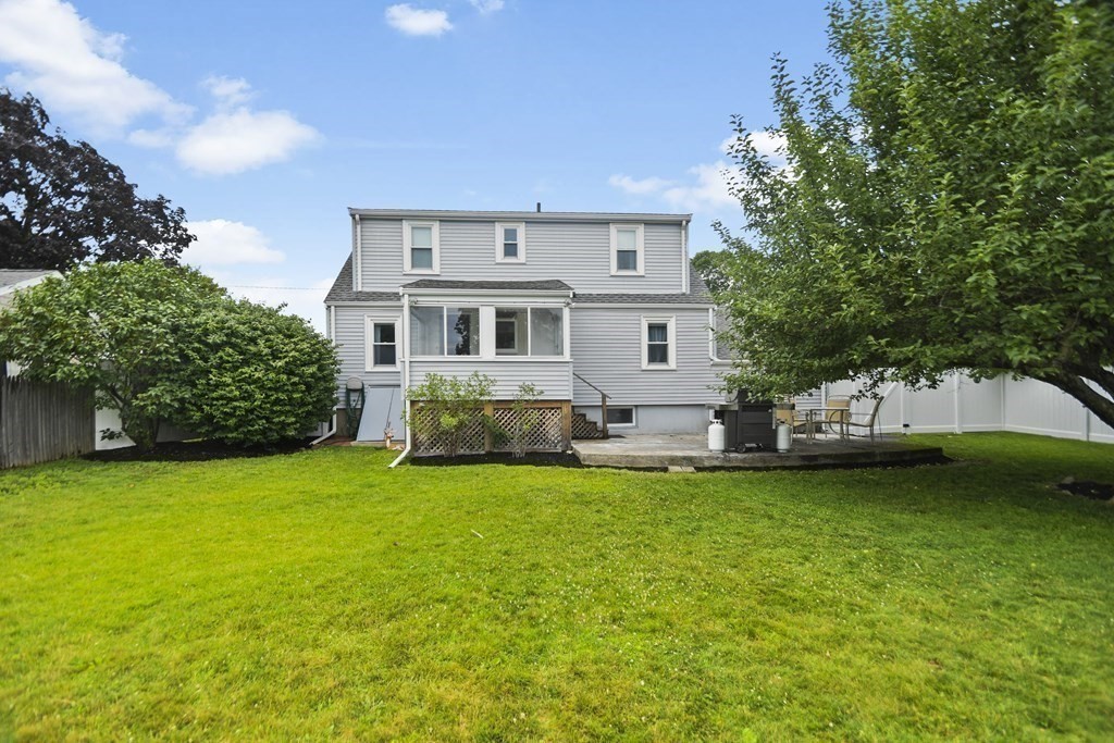 10 Cleveland Road Waltham, MA 02453 - Photo 26 of 31 Gallery Image 26