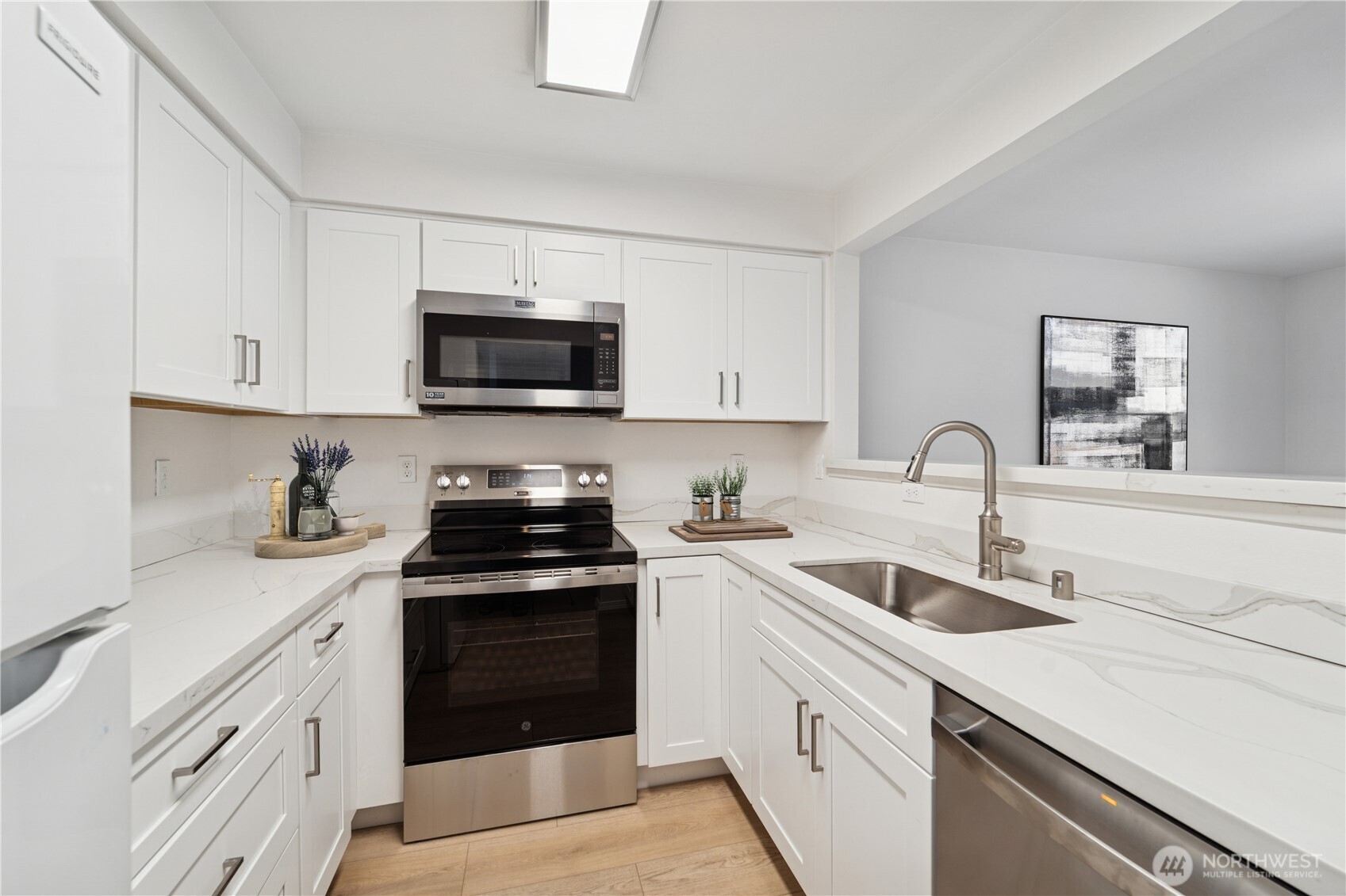 927 132nd Street Southwest, Unit H5 Everett, WA 98204 - Photo 13 of 28