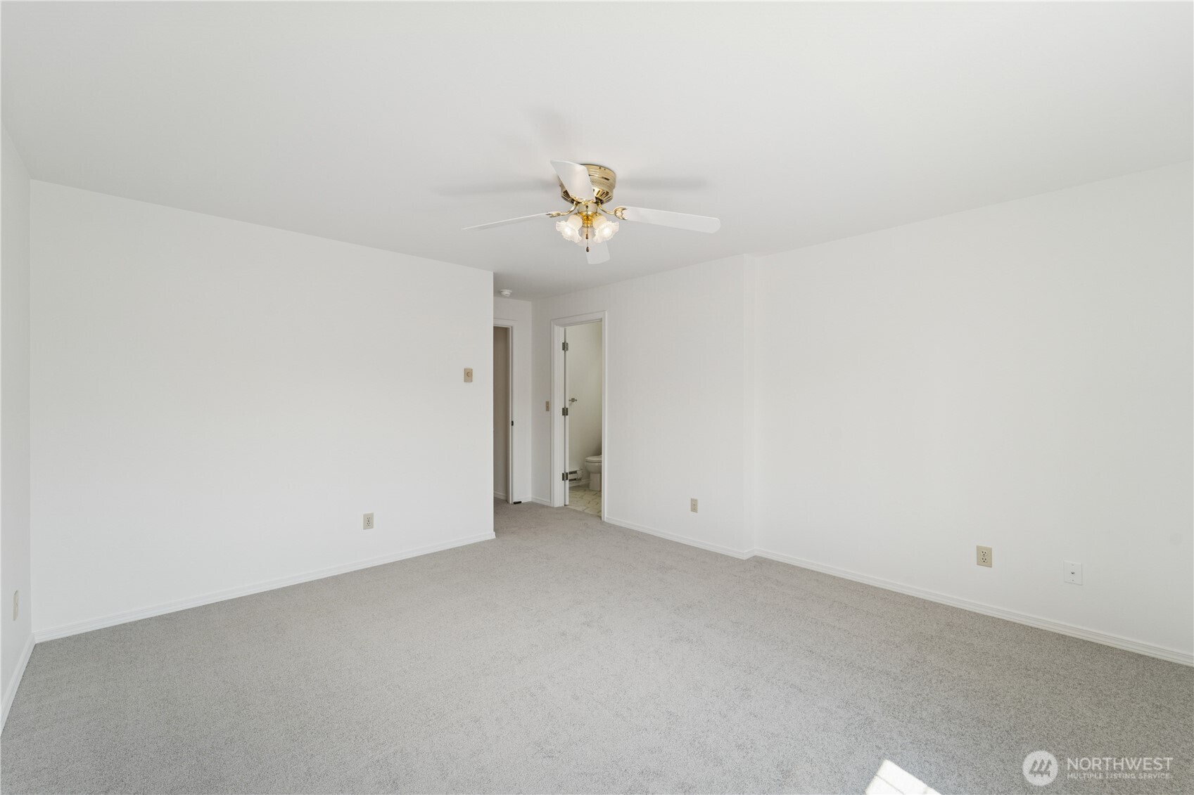 927 132nd Street Southwest, Unit H5 Everett, WA 98204 - Photo 17 of 28