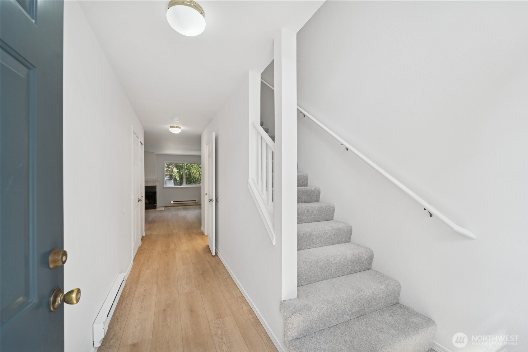 927 132nd Street Southwest, Unit H5 Everett, WA 98204 - Photo 2 of 28