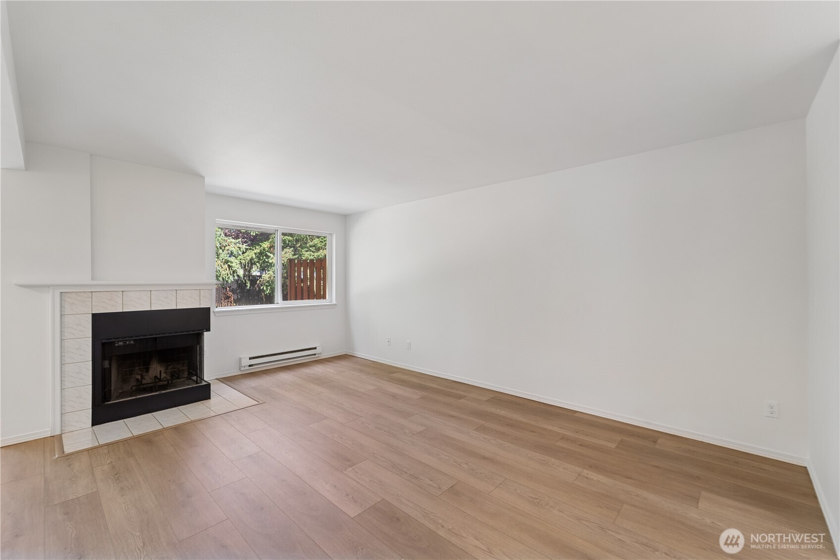 927 132nd Street Southwest, Unit H5 Everett, WA 98204 - Photo 6 of 28