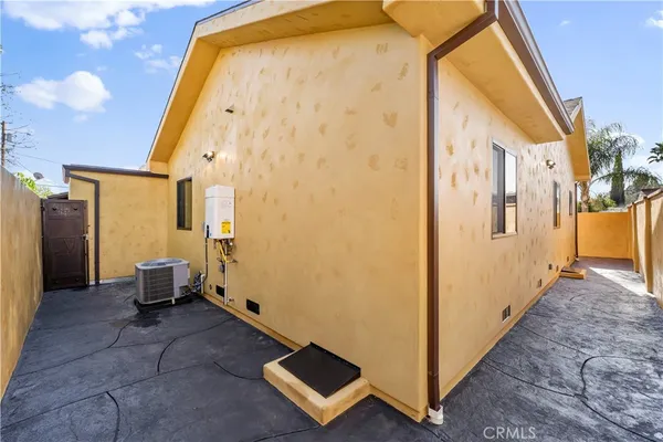 $3,300 | 13249 Kagel Canyon Street, Pacoima, CA 91331