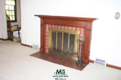 170 Riverside Drive Mount Clemens, MI 48043 - Photo 5 of 9 639866-4.JPG