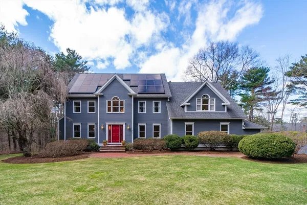 $1,798,000 | 215 Causeway Street, Medfield, MA 02052