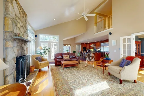 $1,798,000 | 215 Causeway Street, Medfield, MA 02052