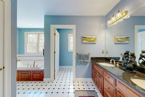 $1,798,000 | 215 Causeway Street, Medfield, MA 02052
