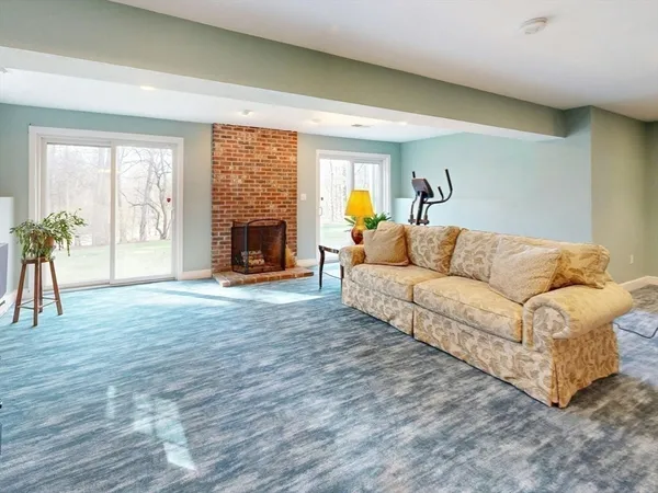 $1,798,000 | 215 Causeway Street, Medfield, MA 02052