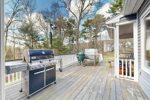 $1,798,000 | 215 Causeway Street, Medfield, MA 02052