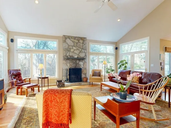 $1,798,000 | 215 Causeway Street, Medfield, MA 02052