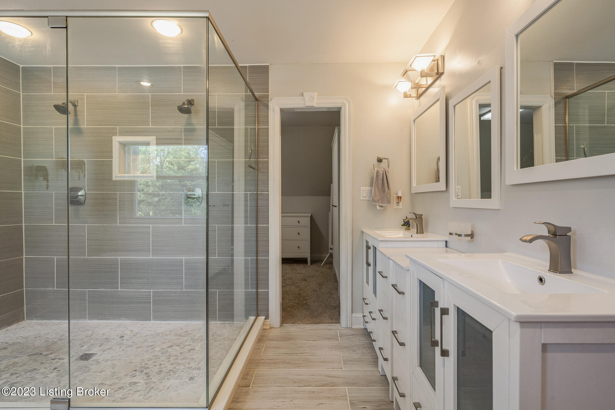 3403 Gatecreek Road Louisville, KY 40272 - Photo 25 of 33 Spa like bathroom