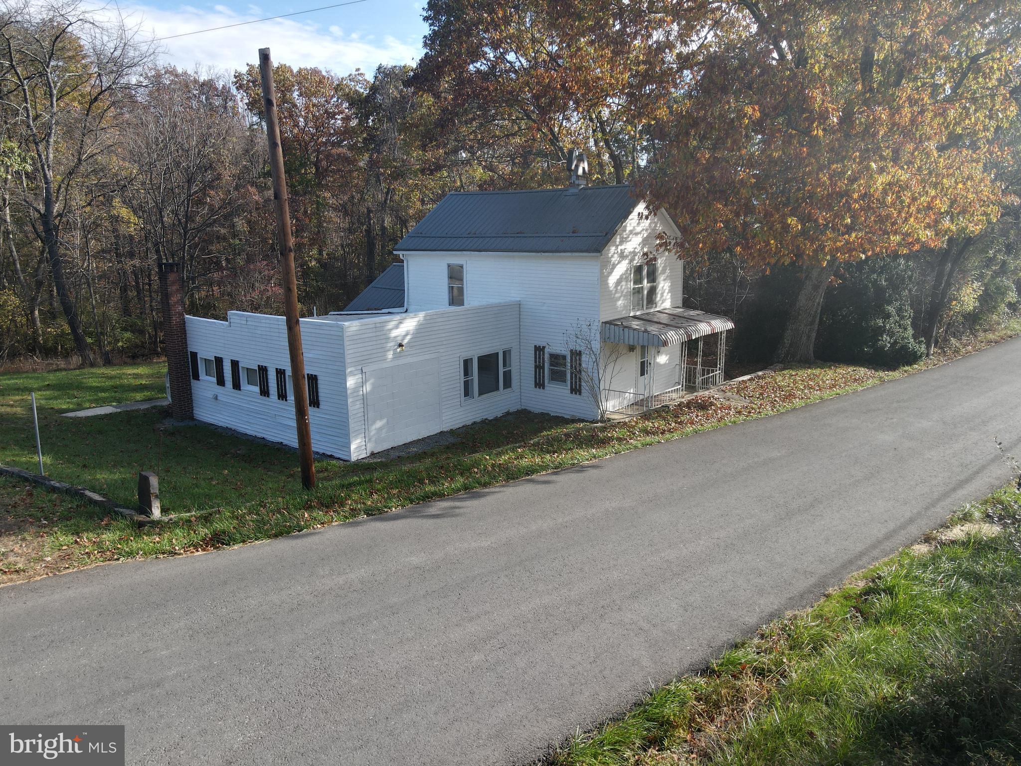 3751 Highland Ridge Road Berkeley Springs, WV 25411 - Photo 5 of 39