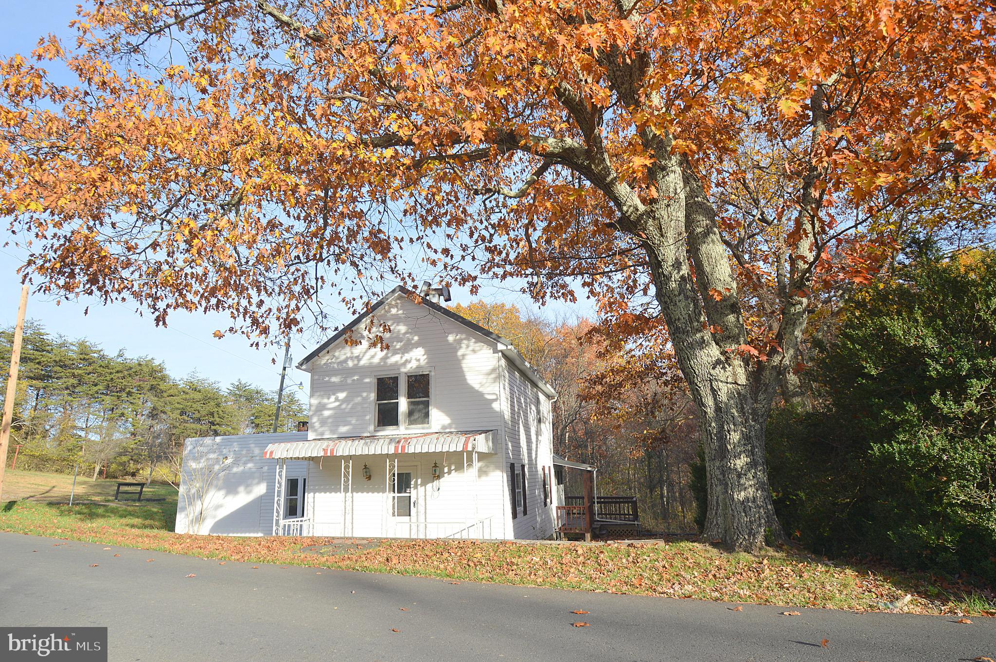 3751 Highland Ridge Road Berkeley Springs, WV 25411 - Photo 9 of 39
