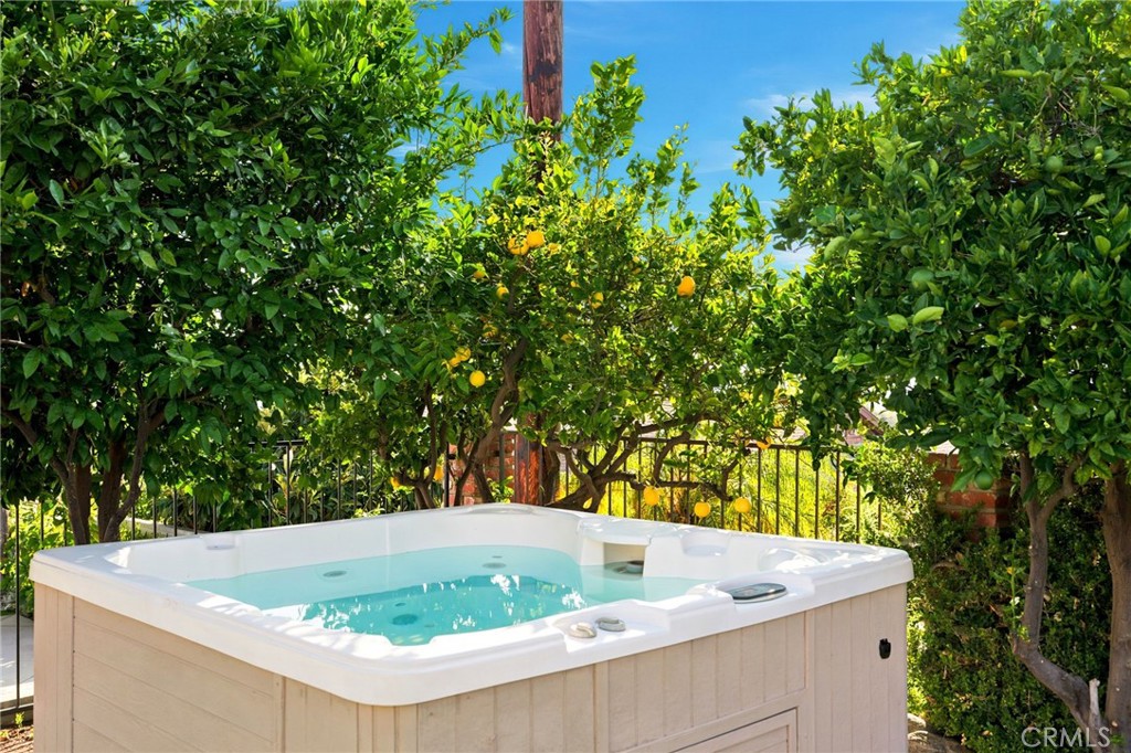 1019 Delaware Road Burbank, CA 91504 - Photo 40 of 43