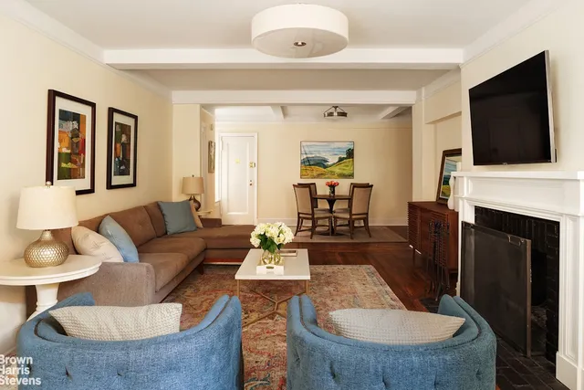 a picture of a bench in front of door