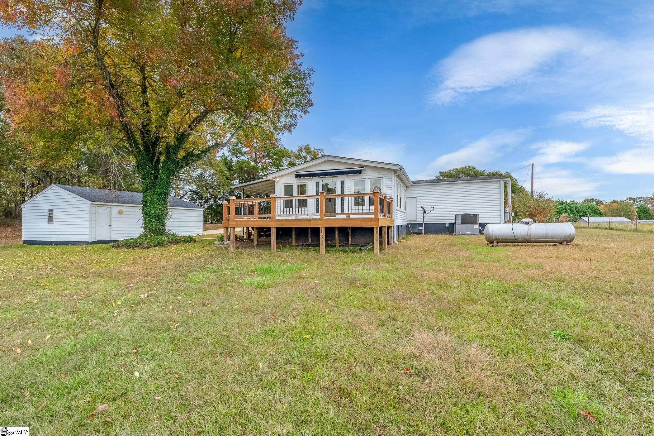 312 Willingham Road Williamston, SC 29697 - Photo 6 of 33