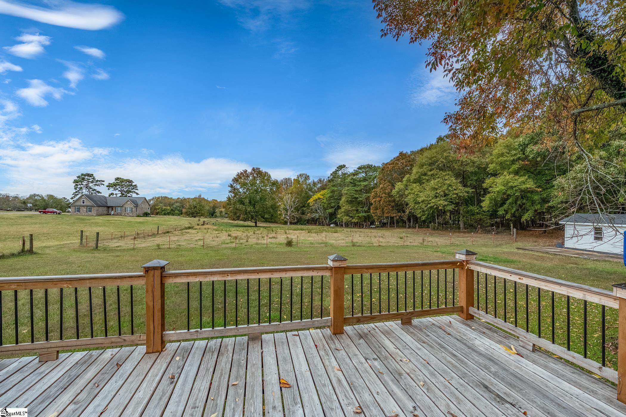 312 Willingham Road Williamston, SC 29697 - Photo 10 of 33