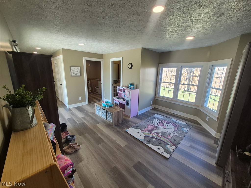 357 State Road Northwest Warren, OH 44483 - Photo 9 of 27 Office area with sliders to covered deck