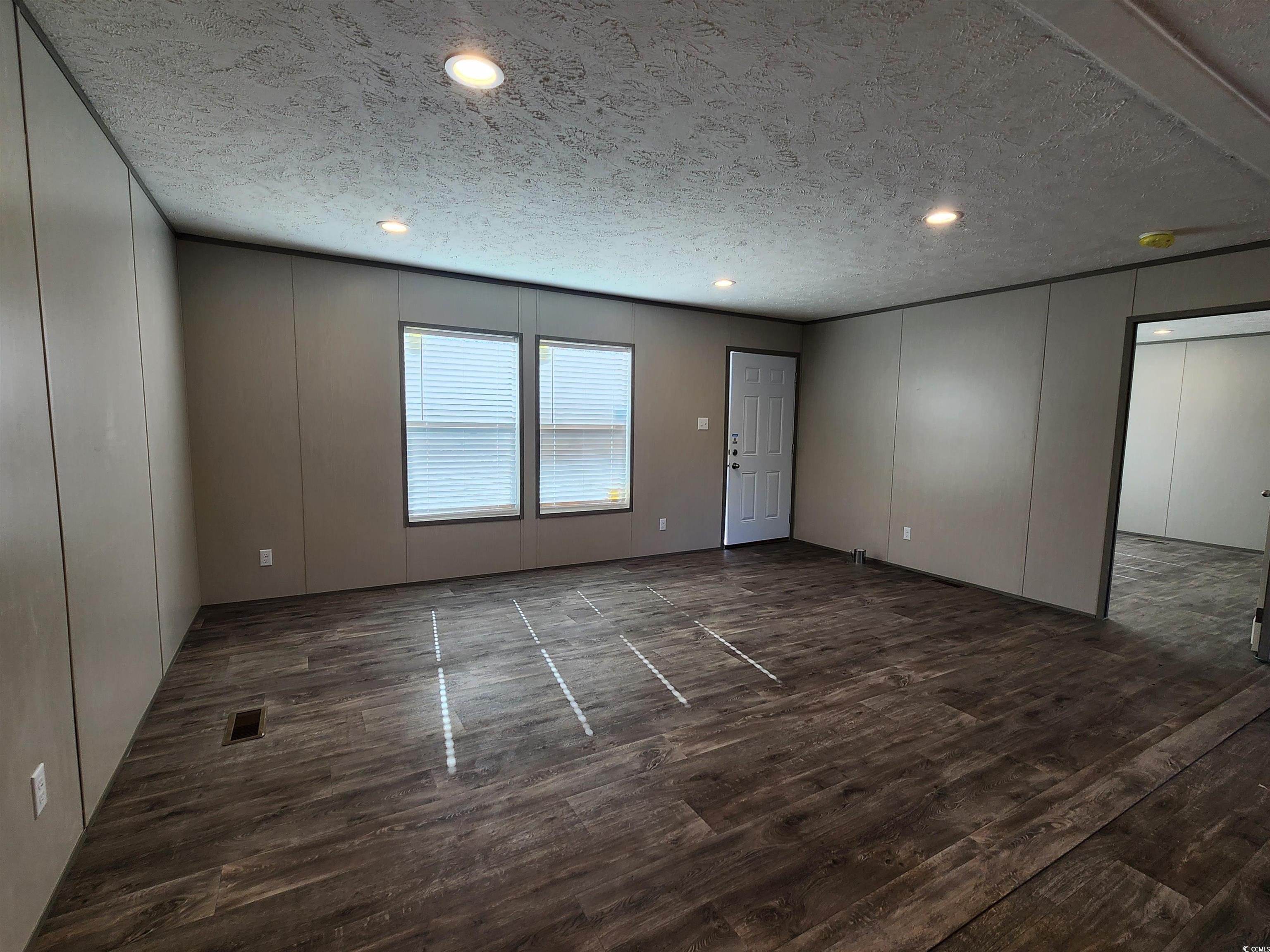 2010 Warren's Loop Marion, SC 29571 - Photo 4 of 18