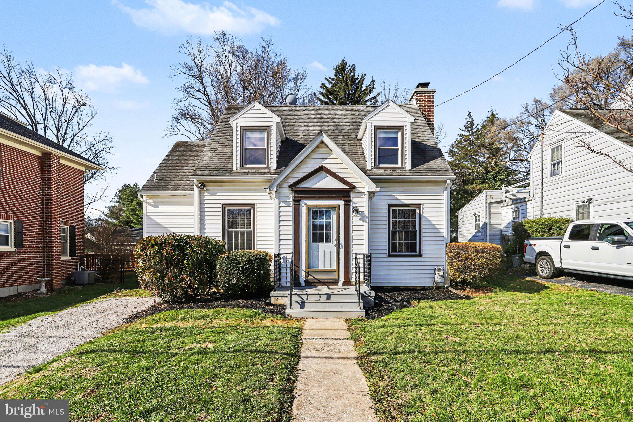 132 Locust Grove Road York, PA 17402 - Photo 1 of 22