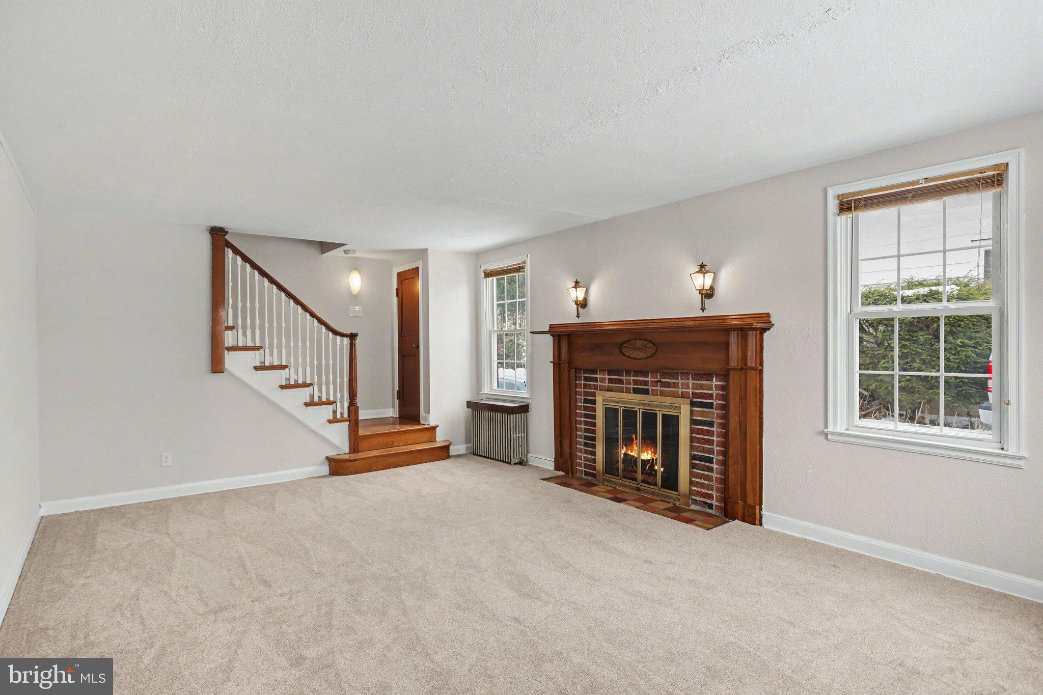 132 Locust Grove Road York, PA 17402 - Photo 2 of 22