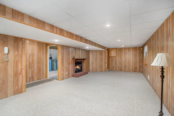 $549,900 | 9131 North 42nd Street, Hickory Corners, MI 49060