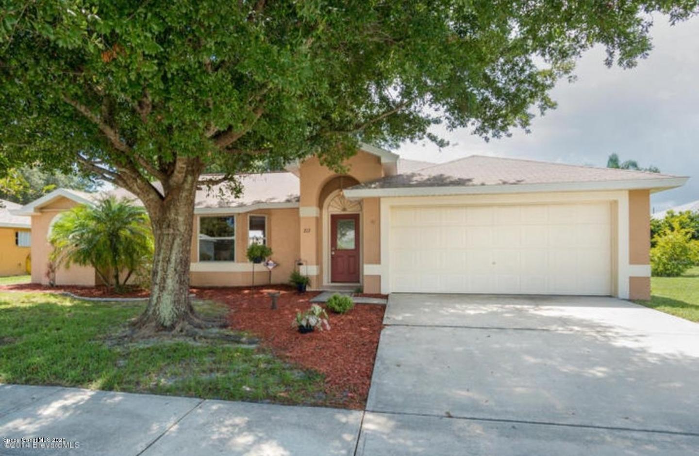 217 Oak Lake Dr