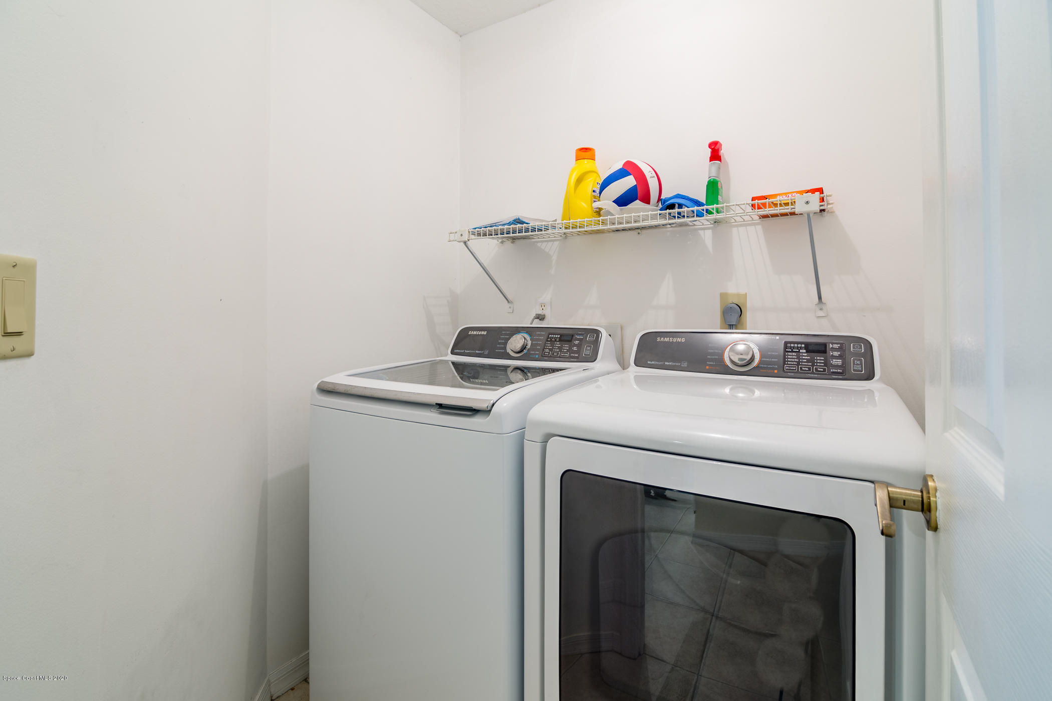 217 Oak Lake Road Melbourne, FL 32901 - Photo 14 of 23 Laundry Room