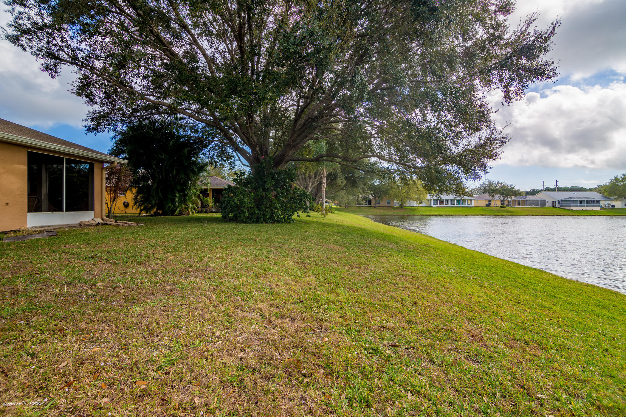 217 Oak Lake Road Melbourne, FL 32901 - Photo 17 of 23 Lake Views